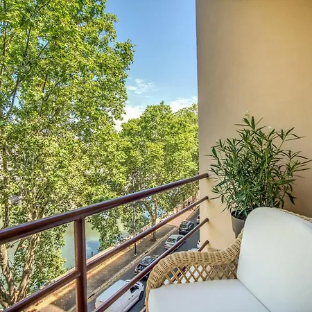 Pgrhome Riverside Apartment Rom